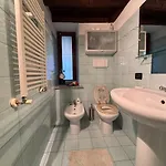 Lägenhet Casa Des Ambrois
