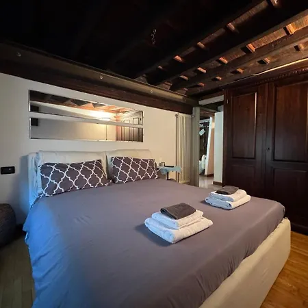 Casa Des Ambrois Apartment *