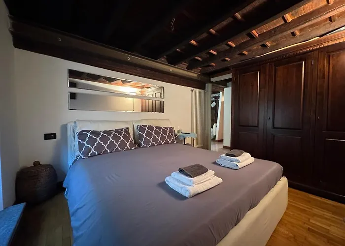 Casa Des Ambrois Apartment *